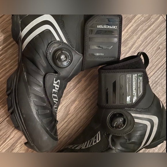 Specialized Defroster Trail boots
No box Black, size 40EU / 7.5US - Picture 3 of 8